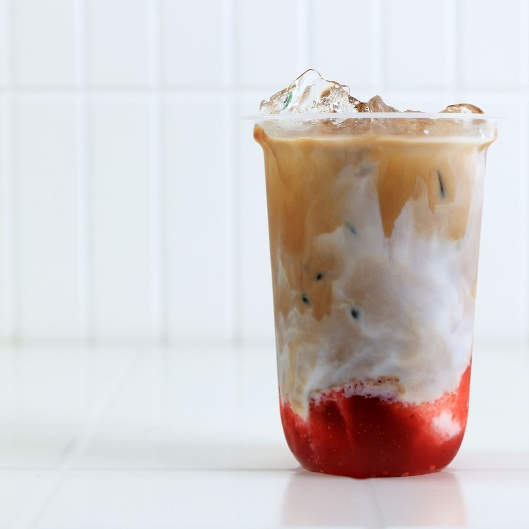 Strawberry coconut MagicRooty latte